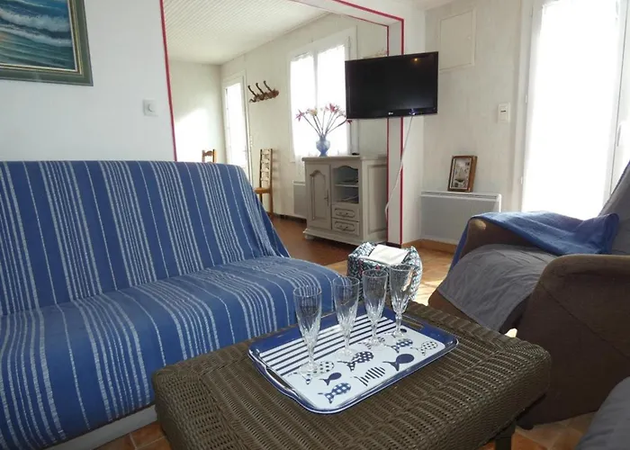 Hébergement de vacances Maison De à 1km De La - 2 Chambres, Jardin, Terrasses, Proche Commerces - Fr-1-540-252