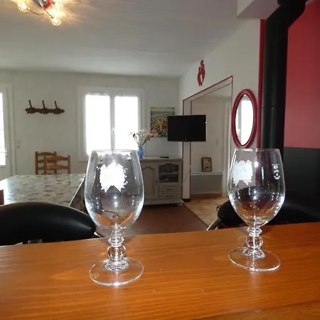 : Maison 77m², 4 Personnes, Animaux Admis, Parking - Fr-1-540-252 Prázdninový dům