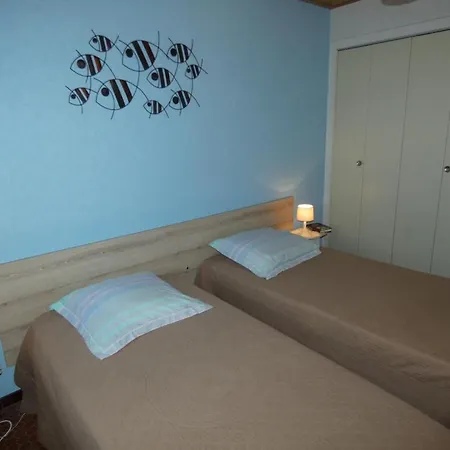 : Maison 77m², 4 Personnes, Animaux Admis, Parking - Fr-1-540-252 Prázdninový dům