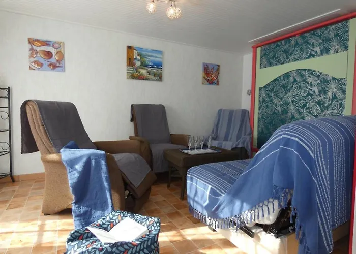 Casa de Férias : Maison 77m², 4 Personnes, Animaux Admis, Parking - Fr-1-540-252