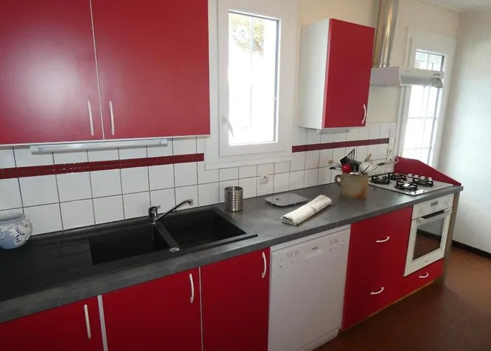 Casa de Férias : Maison 77m², 4 Personnes, Animaux Admis, Parking - Fr-1-540-252